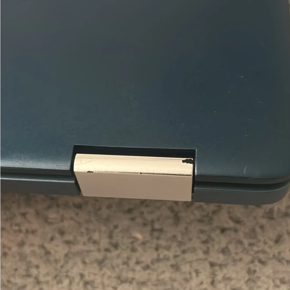 HP Chromebook - Dark Blue